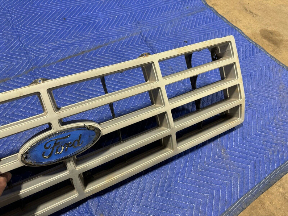 1983-1991 Ford Truck F100 F150 F250 F350 & Bronco Grille Assembly OEM #3175E