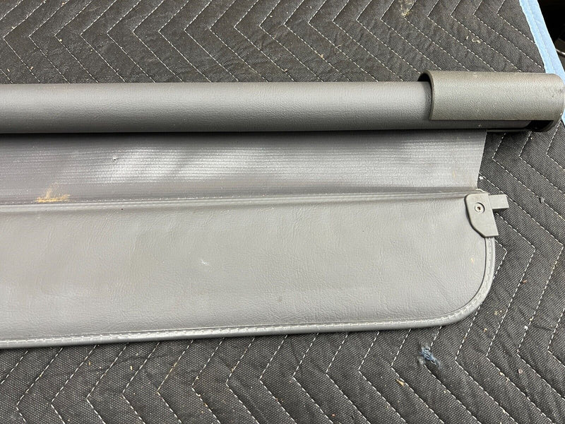 1998-2002 Isuzu Trooper Gray Rear Trunk Cargo Retractable Privacy Cover OE#915EM
