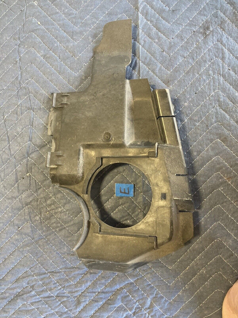 1988-1996 B MW E34 5 Series 525i 535i 8102299 Headlight Bracket 1946592 #2054M