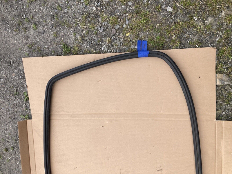 1982-1994 BMW E30 318i 325i Front Windshield Gasket Seal Weatherstripping #2257M
