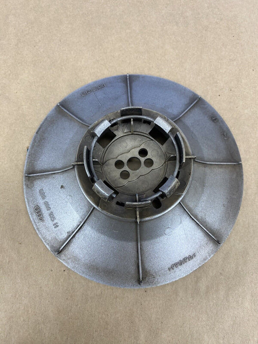 2004-2008 Audi A4 S4 Quattro Wheel Hub Center Cap Silver 8E0601165H OEM #2119E