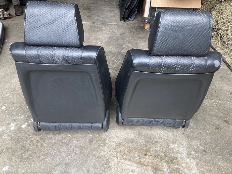 83-91 BMW 325ix 325e 318i 325i E30  Black Front Bucket Seats Sedan #55M