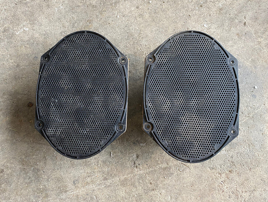 Pair of Ford F150 F250 F & E Series & Mustang XW7F-18808-AB Speakers OEM #339E