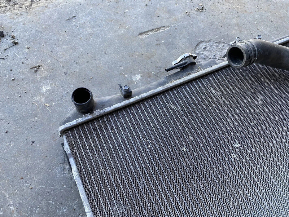 93-01 ISUZU VEHICROSS RODEO HONDA PASSPORT 3.2L 3.5L Radiator Assembly  #1401E