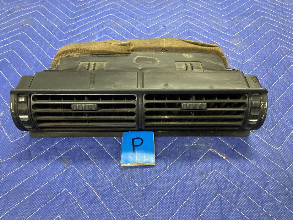 1984-1991 BMW 318i 325i E30 Dash Air Vent Center HVAC AC Heat 1381147 OEM #2650M