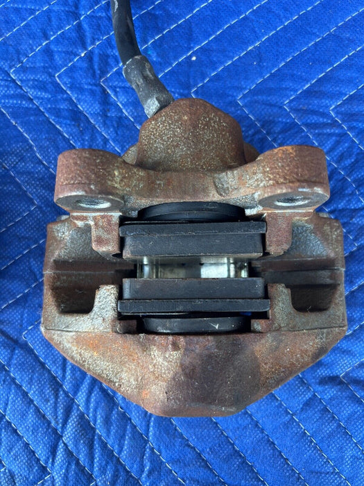 1979-1985 Mercedes 300SD W126 Sedan Rear Left & Right Brake Calipers OEM #402EM