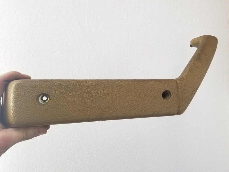 1981-1993 Volvo 240 244 245 Driver Left Front Door Arm Rest Tan OEM #2567E