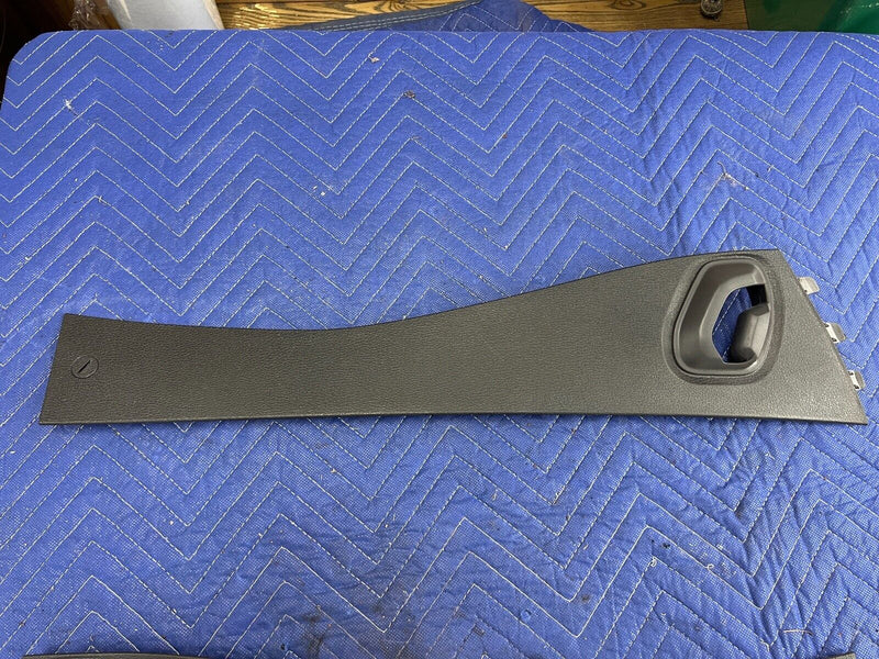 2005-2007 Volvo S60R V70R Center Console Side Trim 9204667 9204666 OEM #1029EM