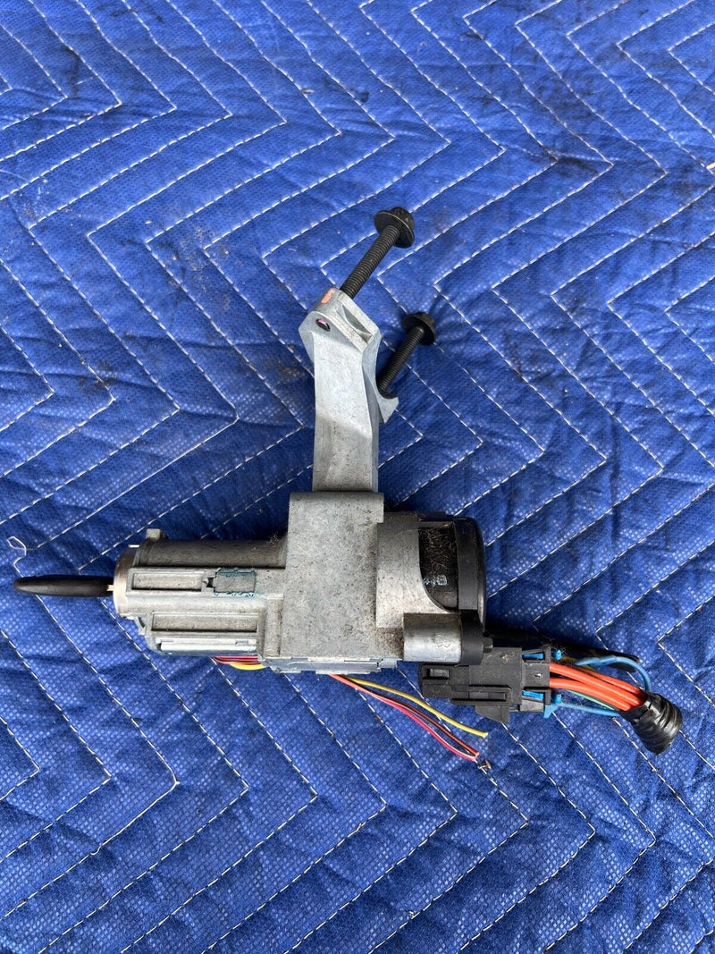 2002-2007 Saturn Vue Ignition Switch Lock Assembly w/ Key 21024609 OEM #613EM