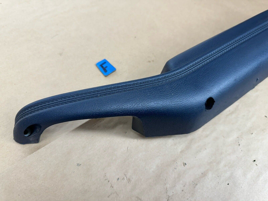 1978-1982 Corvette C3 GM Right Passenger Side Door Arm Rest Blue OEM #3275E