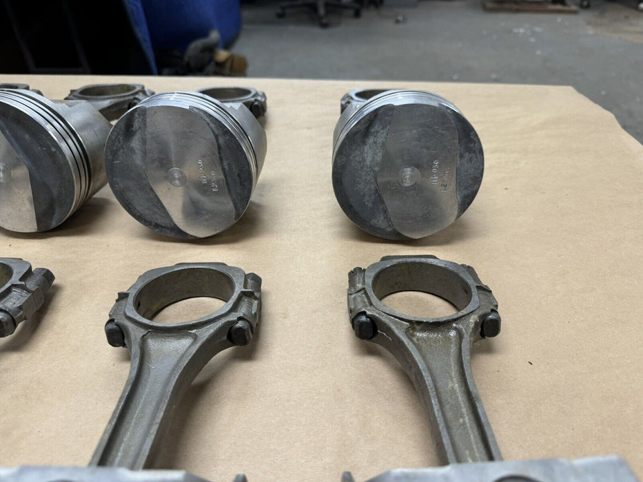 Chevy Corvette C3 Chevelle 396 427 Big Block L2300 Pistons & Connecting Rods GM