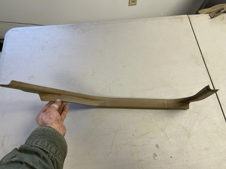 1998 1999 2000 Volvo V70 V70R LH Driver Rear Door Sill Trim 6818571 OEM #80J