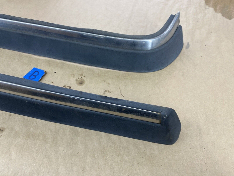 1986-1993 Volvo 240 242 244 Sedan Rear Hockey Stick Trim Bumper To Body #2758E