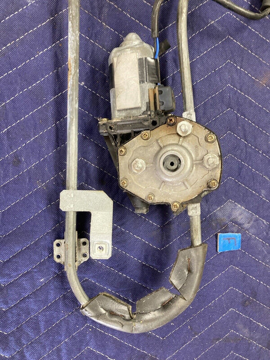 1984-1991 BMW 318i 325i E30 Right Front Sedan Window Regulator Motor OEM #2602M