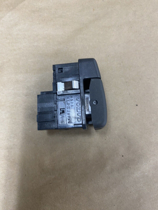 1998-2000 Volvo V70 1998-2004 C70 Rear Fog Light Switch Gray OEM 9162976 #2058EJ