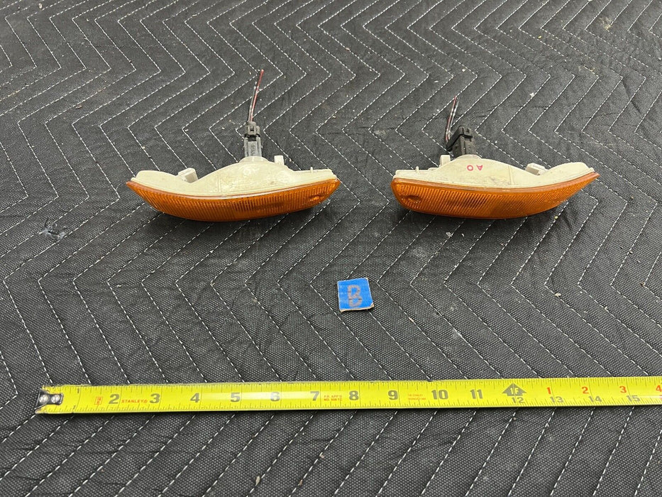 1995-1998 Acura TL LH & RH Lower Front Bumper Turn Signal Light Pair OEM #788EM