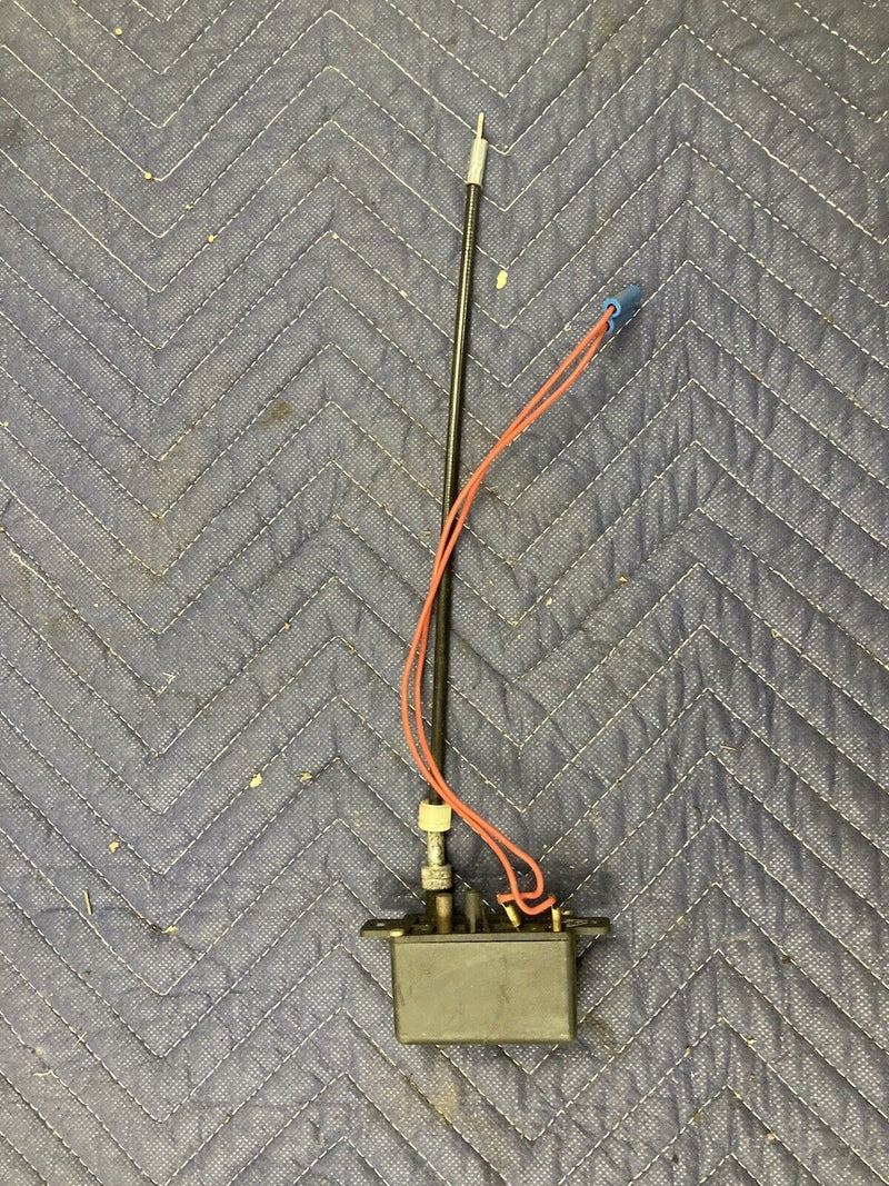 1975-1985 Volvo 242 240 244 245 Antenna Wire Junction AM FM Unit 30,000 #1652M
