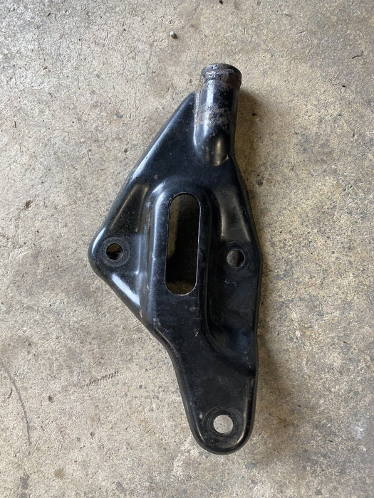 BMW E32 E34 525i 535i 735i OEM Rear Differential Bracket Holder Right #1286E