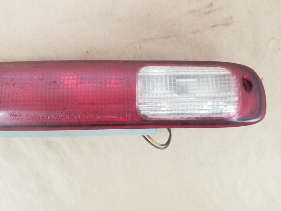 1999-2007 CHEVY 1500 SILVERADO SIERRA OEM 3RD BRAKE LIGHT REAR #846CN