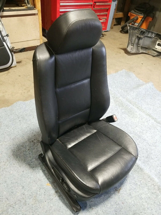 1997-2006 E46 Series BMW 330XI LEATHER FRONT PASSENGER SEAT COMPLETE  #46CN