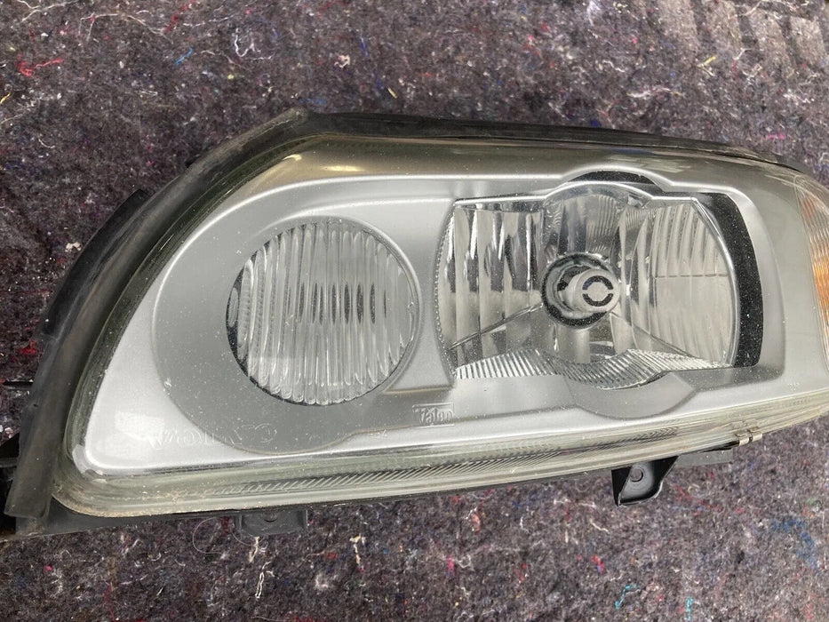 2005-2007 Volvo S60R S60 V70 R Headlight Left LH Assembly 30698823 OEM #1206M