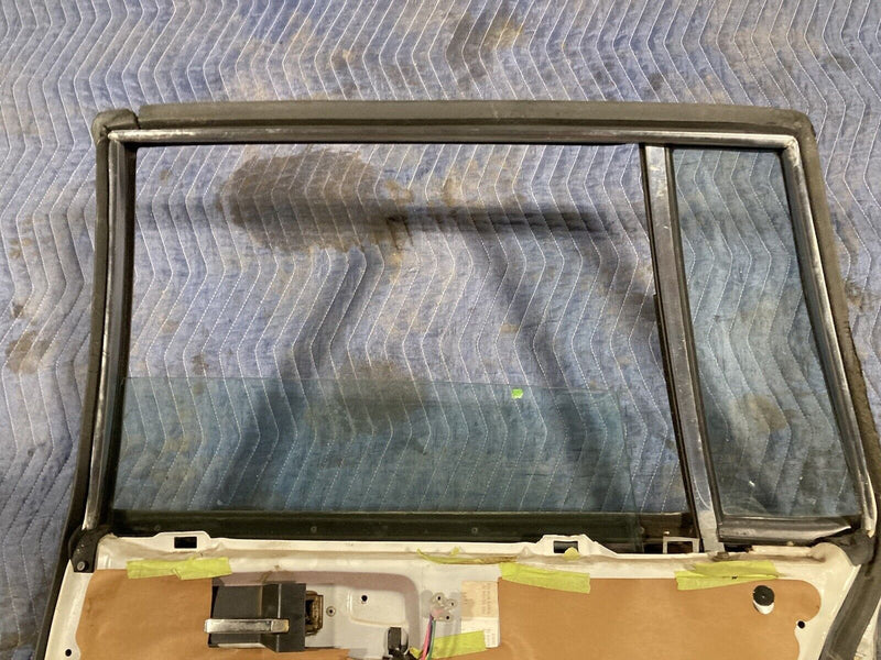 1976-1979 Cadillac Seville Right Passenger Side Rear Door White OEM #1760M