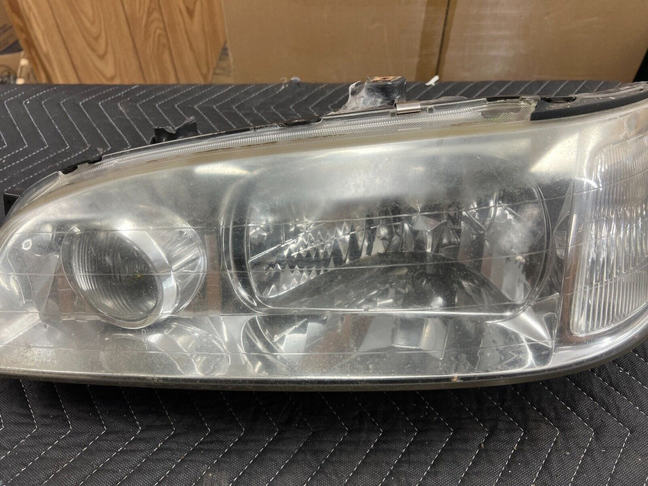 1995-1998 Acura TL Front Driver Left Headlight Lamp Lens Assembly OEM #825EM