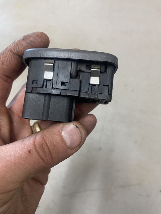 1998-2000 Volvo V70 S70 1998-2004 C70 Door Window Switch Rear 9472279 #2144E