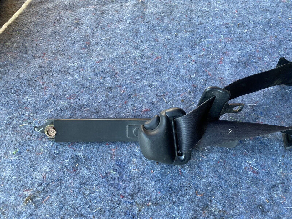 99-01 ISUZU VEHICROSS Left Driver Side Front Seat Belt Assembly OEM #1376E