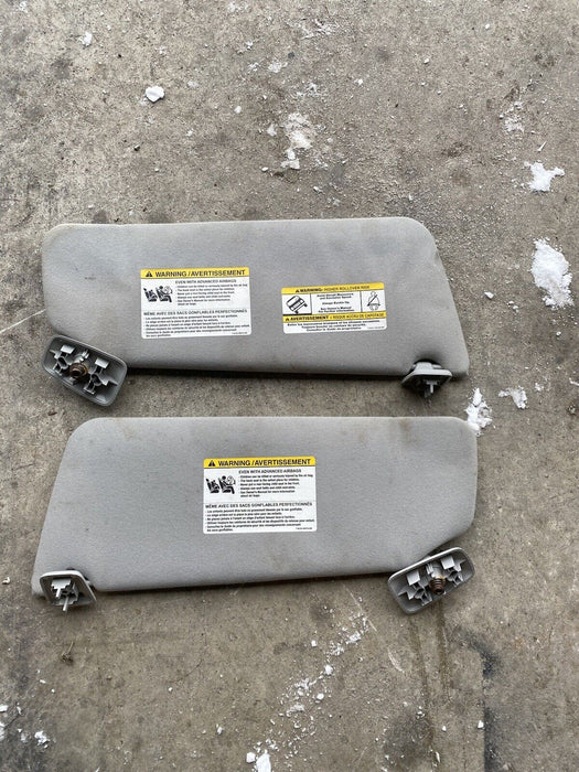 04-08 Ford F150 Driver & Passenger Sun Visor Gray w/Clips Pair OEM #334E