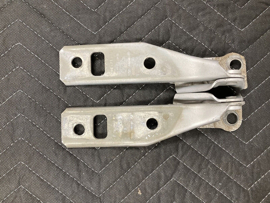 1999-2005 Volkswagen VW Jetta MK4 Hood Hinge Hinges Pair 2 LH RH OEM #2382M