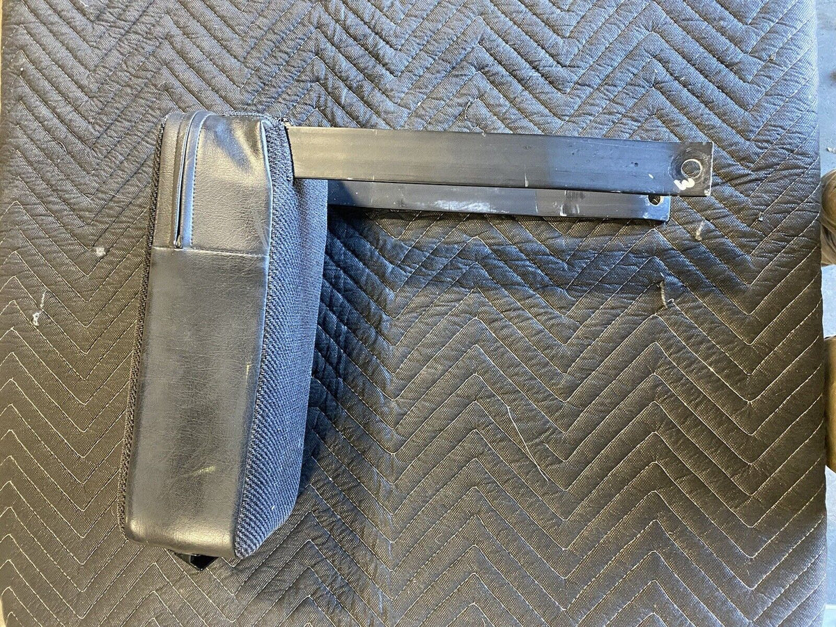 1982-1993 Volvo 240 242 244 245 Center Arm Rest & Cup Holder Rare