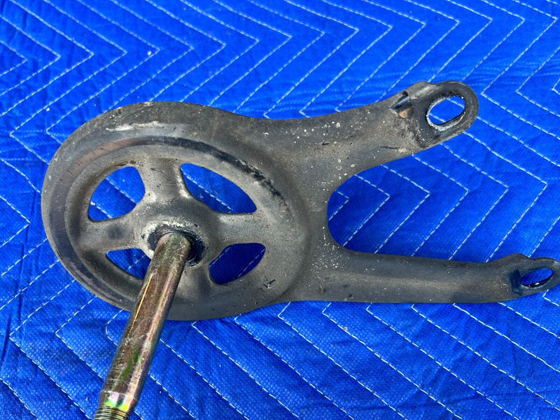 1979-85 Mercedes 300SD W126 Pair Rear Sub Frame to Body Braces Bracket OEM#398EM