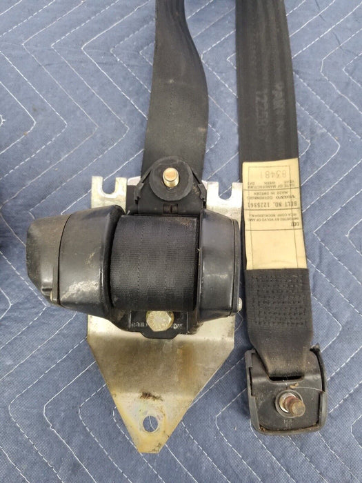 Volvo 240 244 245 Left & Right Rear Seat Belts Wagon Retractors Pair OEM #2585E