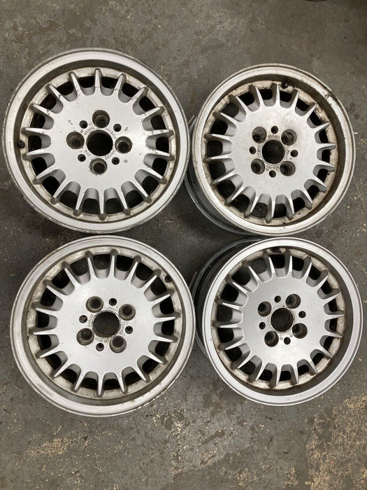 1982-1994 BMW E30 318i 325i Rims Set Of 4 1125688 6Jx14H2 E35 Mag OEM #2499M