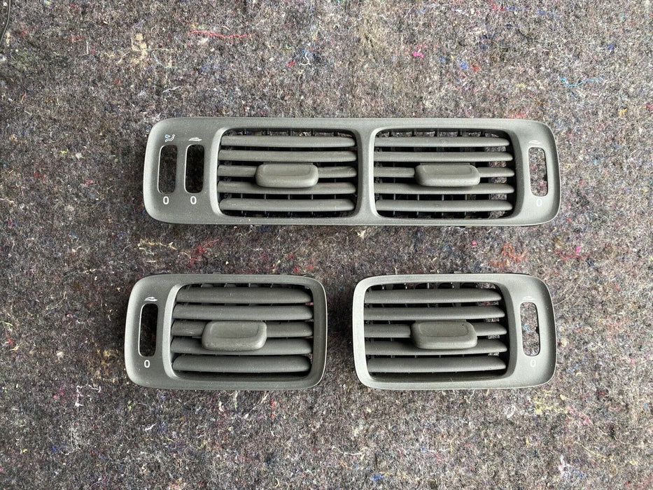 98-00 Volvo V70R V70 S70 Heater AC Dash Vents Left Right Center OEM #1611E