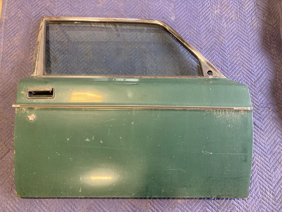 1975-1985 Volvo 242 240 244 245 Passenger Door Coupe Right Green 2 OEM #1692M