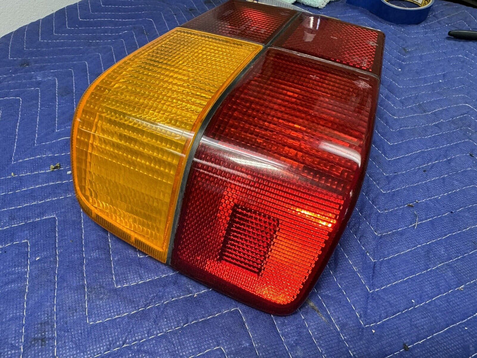 1979-1984 Volvo 240 242 244 Sedan 5 Panel Tail Light Left Rear Lamp OEM #3291E