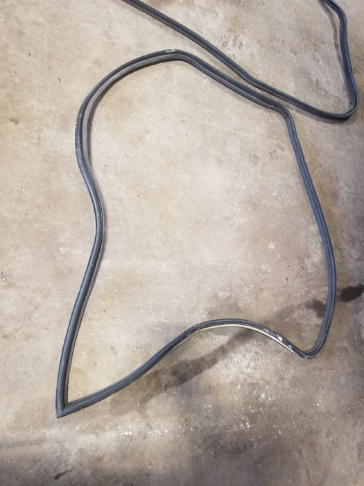 1984-93 BMW E30 318i 325i LEFT RIGHT LH RH L R DOOR GASKET SEALS  OEM #CN598