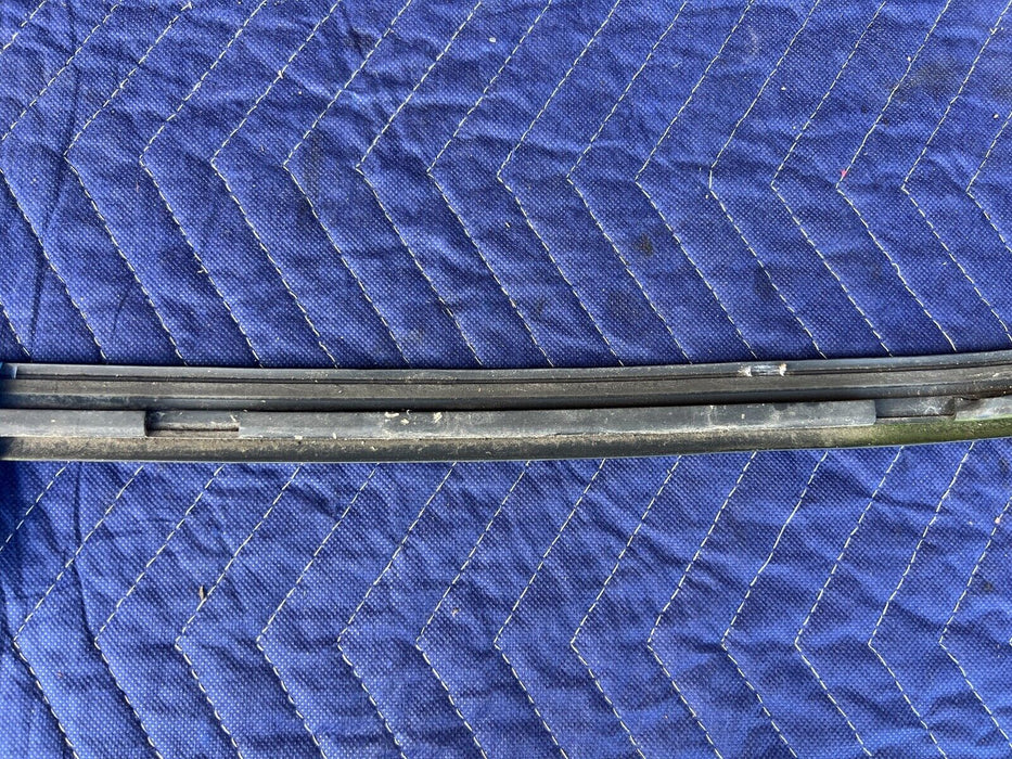 2003-2009 Audi S4 B6 B7 8E Front Rubber Hood Bumper to Grille Seal OEM #672EM