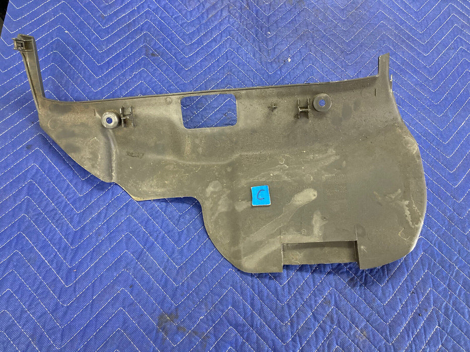 2004-2007 Volvo S60R S60 V70R Right Lower Dash Kick Panel 09164894 OEM #2877M