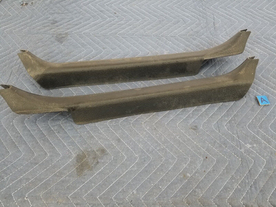 Volvo 240 244 245 Rear Door Sill Scuff Plates L & R Rocker To Carpet Trim #2589E