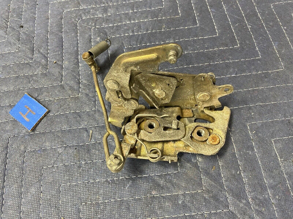 1979-1993 Volvo 240 Power Door Lock Actuator Assembly Mechanism L & R OEM #2171E