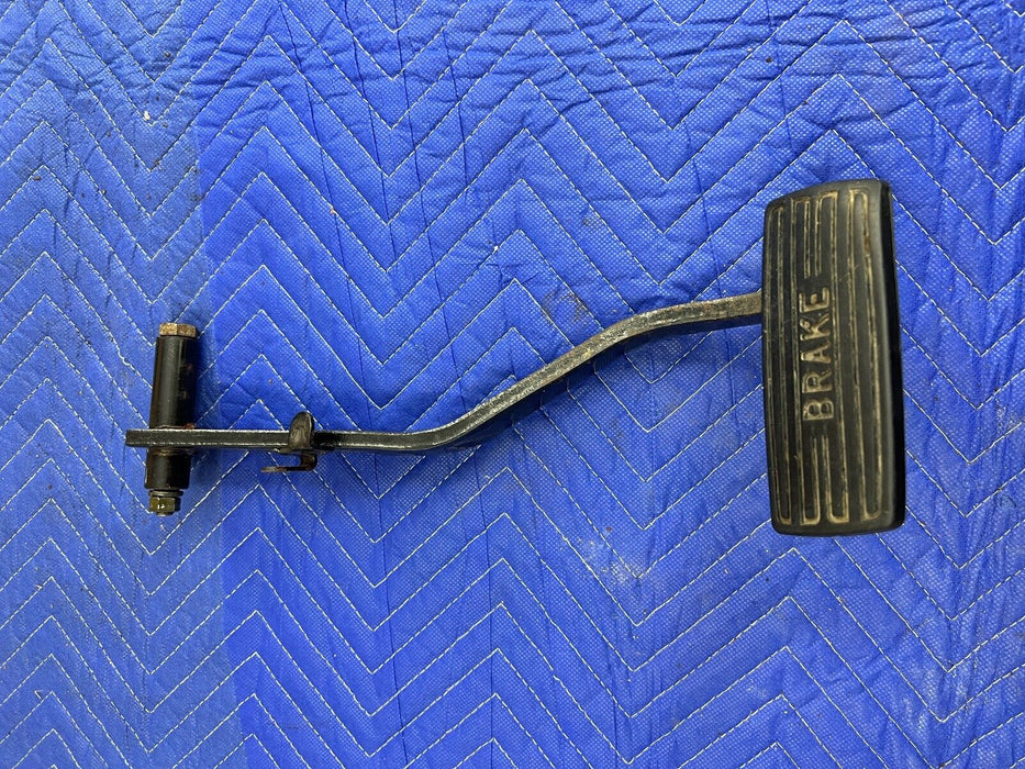 1998-2002 Isuzu Trooper Brake Pedal Assembly OEM #948EM