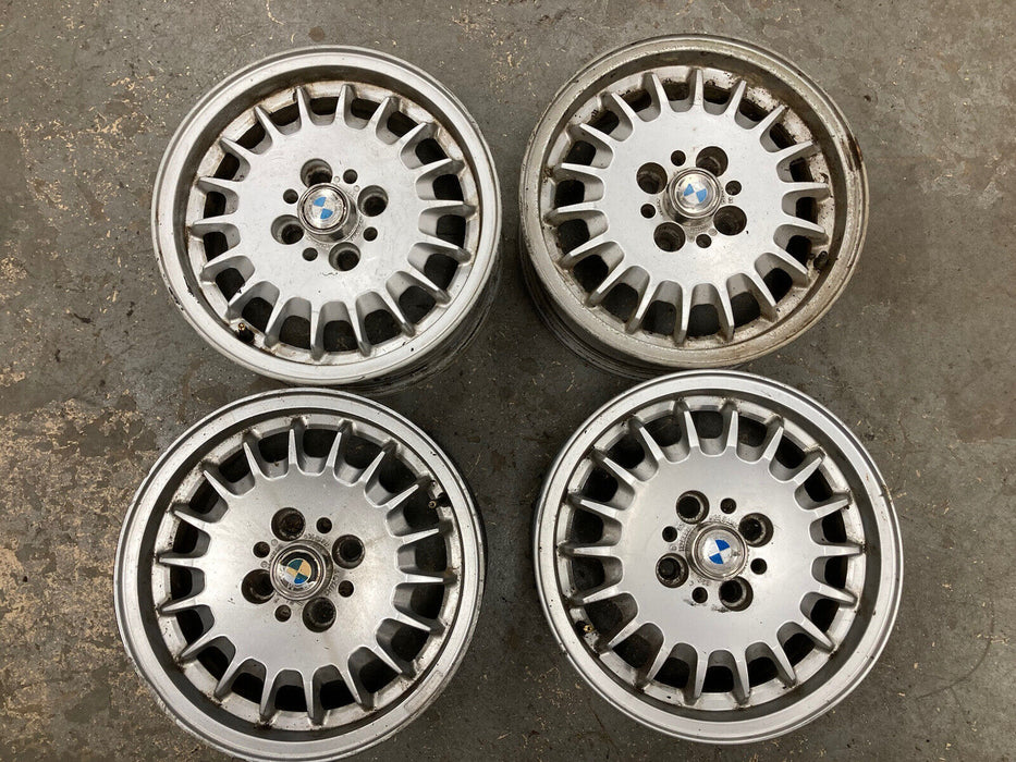 1982-1994 BMW E30 318i 325i Rims Set Of 4 1125688 6Jx14H2 E35 Mag OEM #2500M