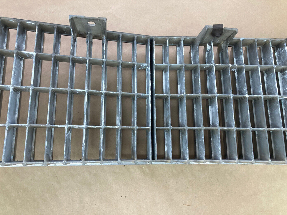 1976-1979 Cadillac Seville Front Grille Chrome 1977 1978 GM OEM #1844M