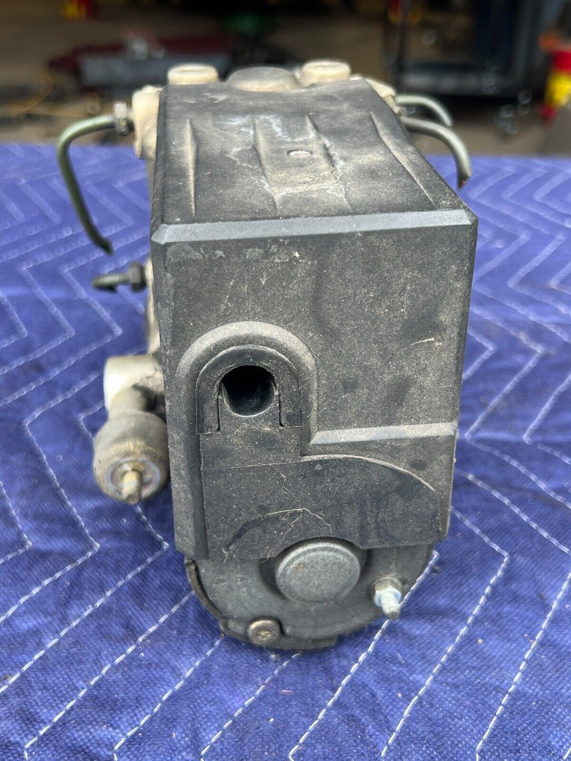 1979-1985 Mercedes 300SD W126 ABS Block Pump Hydraulic Unit 0265200017 OEM#372EM