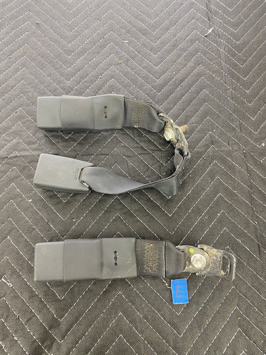 2009-2010 Pontiac Vibe Rear Seat Belt Buckle Set of 3 OEM #3129E