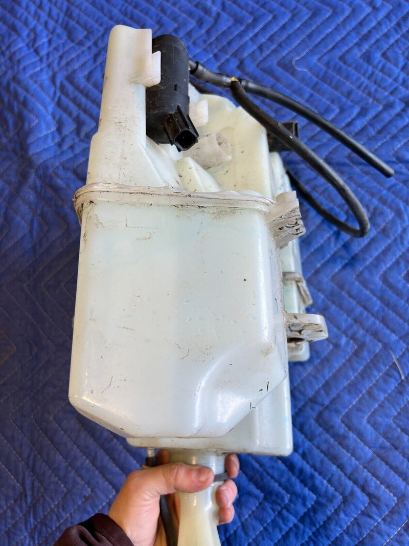 2005-2007 Volvo S60R V70R Windshield Wiper Fluid Tank Jug Reservoir OEM #1091EM