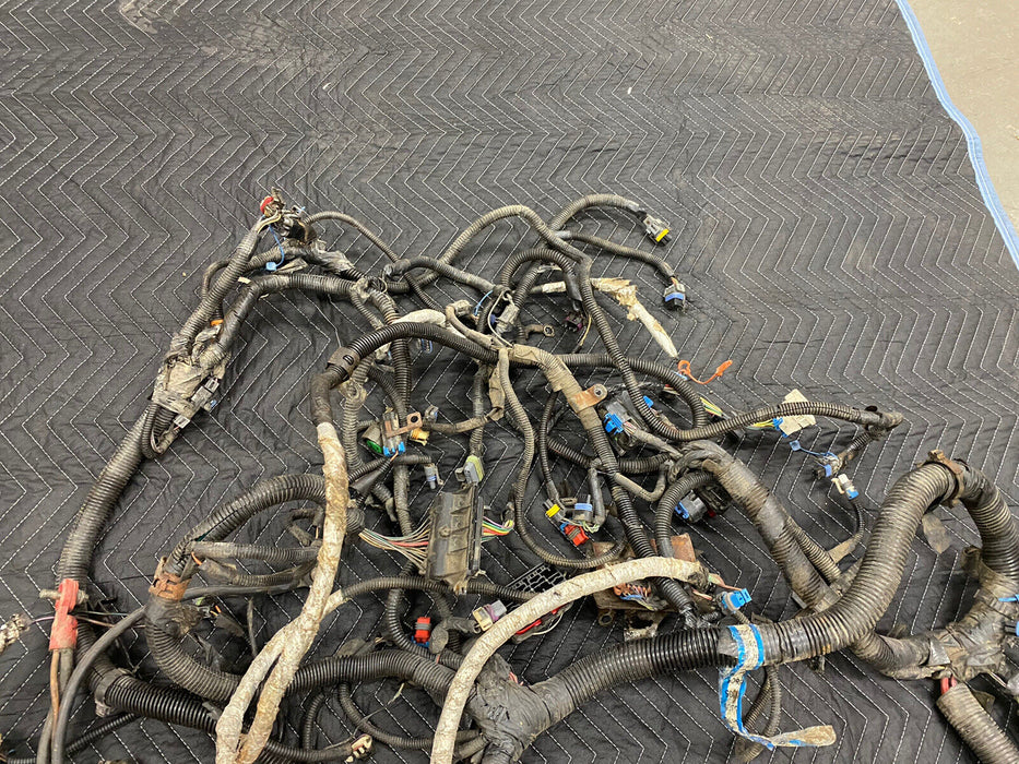 Chevy GM 1500 5.0L 5.7L V8 Engine Bay Wiring Harness 4L60E 5805 1998 OEM #2997E